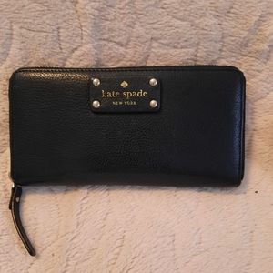 Black leather Kate Spade wallet
